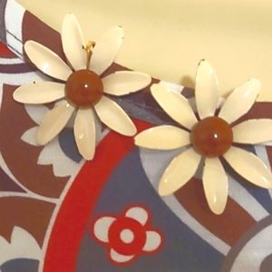 60's Vintage flower clip earrings